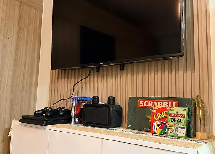 Pool View Near Naia, Smx Netflix, Wifi, Ps4 Apartment